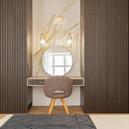 Geneve - Old Town Apartment Братислава Екстер'єр фото