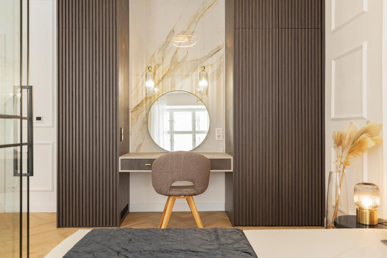 Geneve - Old Town Apartment Братислава Екстер'єр фото