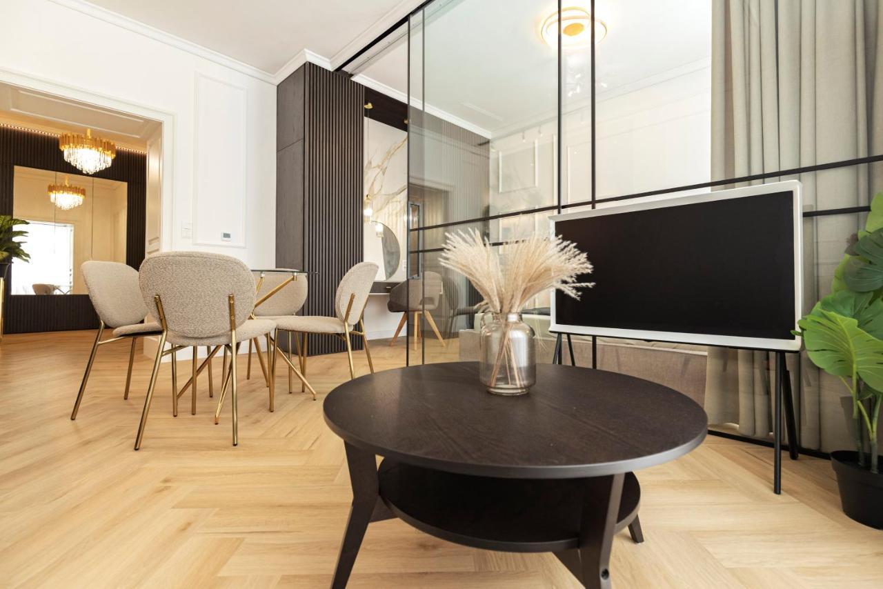 Geneve - Old Town Apartment Братислава Екстер'єр фото