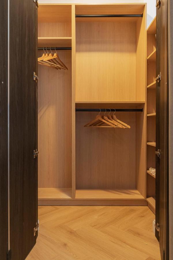 Geneve - Old Town Apartment Братислава Екстер'єр фото