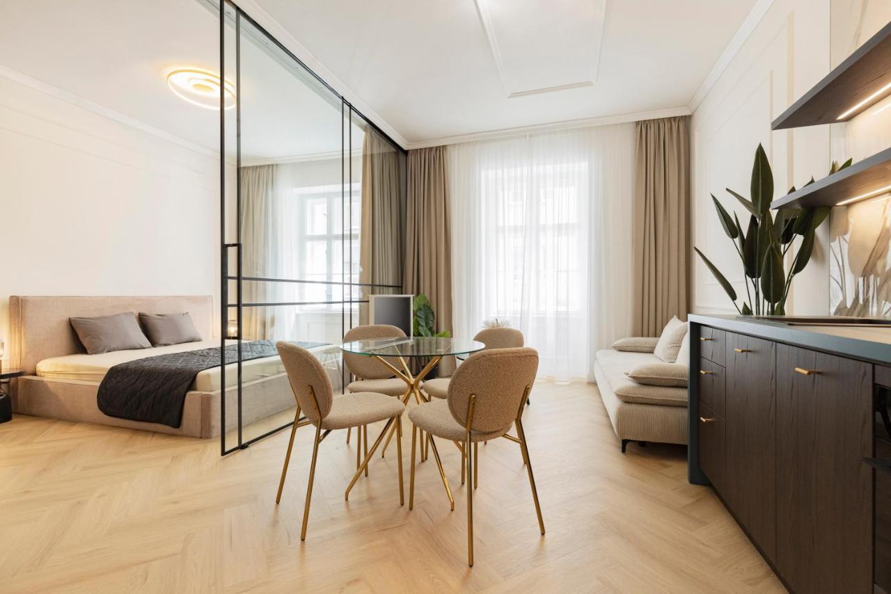 Geneve - Old Town Apartment Братислава Екстер'єр фото