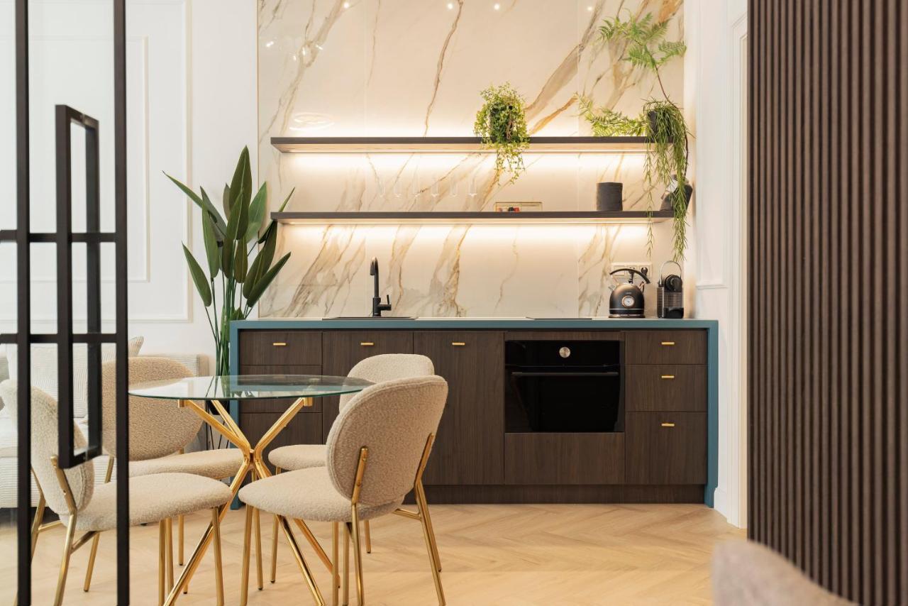 Geneve - Old Town Apartment Братислава Екстер'єр фото